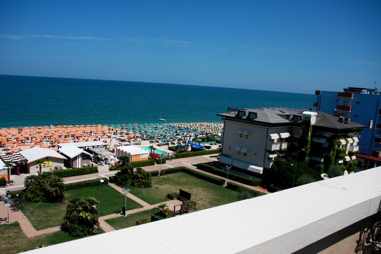 Hotel Beaurivage Fano Εξωτερικό φωτογραφία