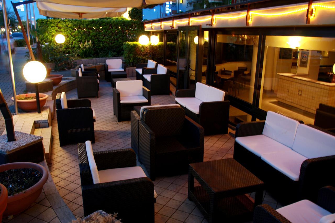 Hotel Beaurivage Fano Εξωτερικό φωτογραφία